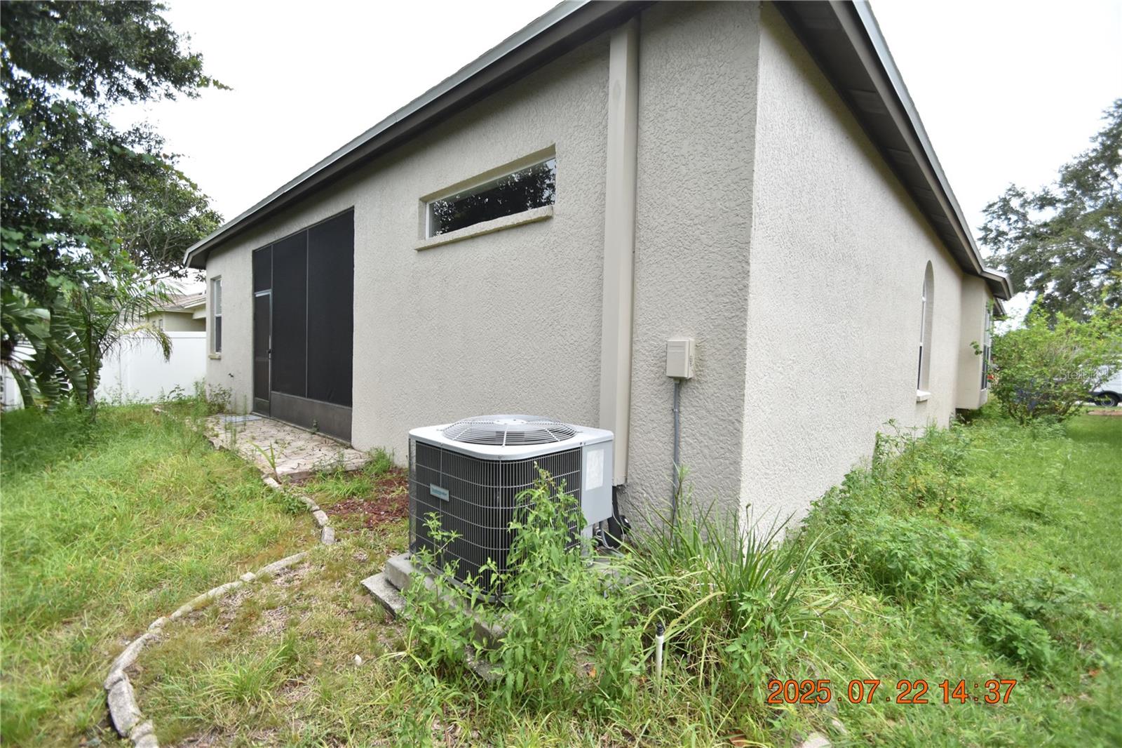 Image 5 of 49 For 11321 Flora Springs Drive