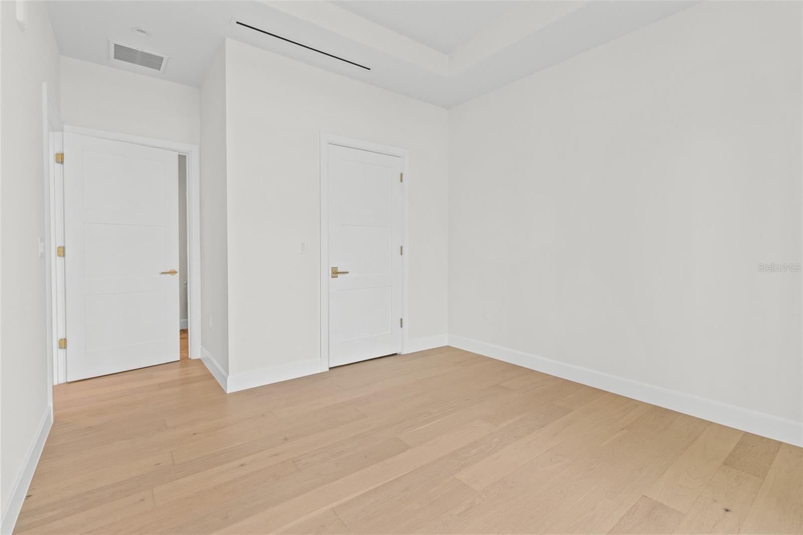 Image 39 of 67 For 126 4th Avenue Ne 601