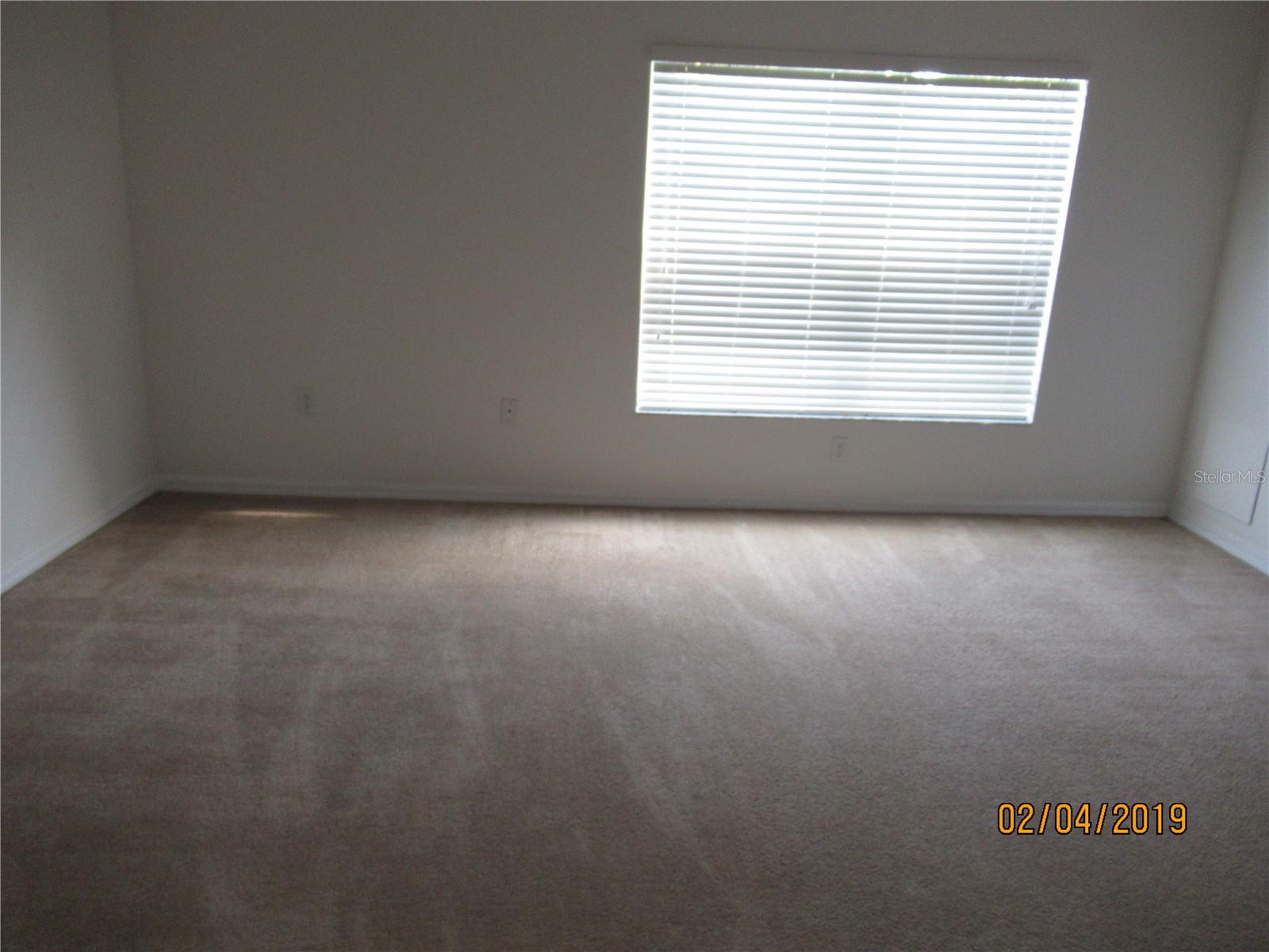 Listing photo id 13 for 1402 Blue Magnolia Road