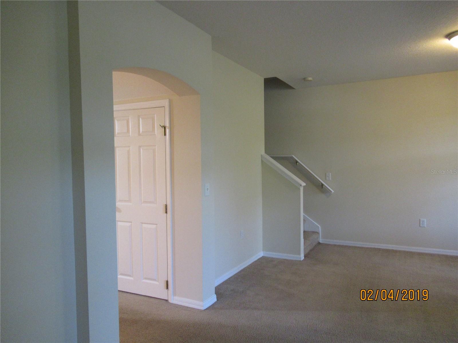 Listing photo id 4 for 1402 Blue Magnolia Road