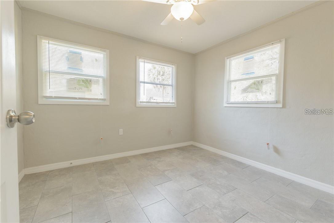 Image 17 of 23 For 5106 Richardson Avenue A