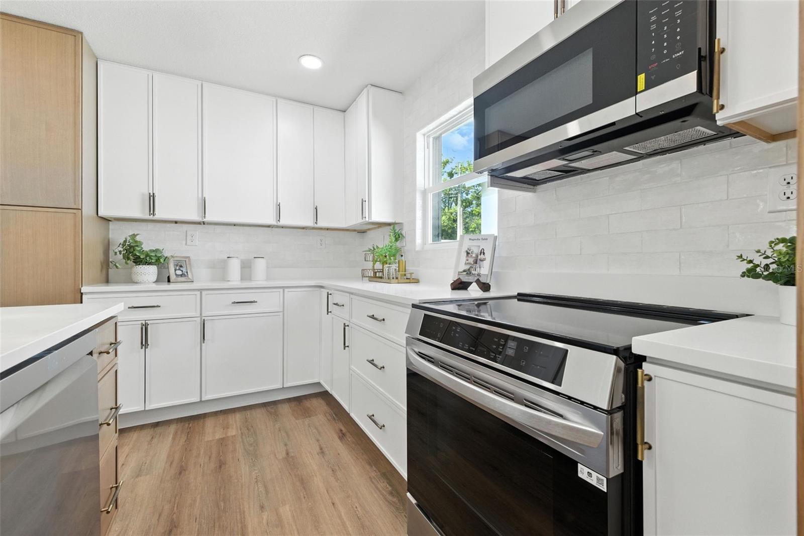 Image 17 of 48 For 5036 22nd Avenue N