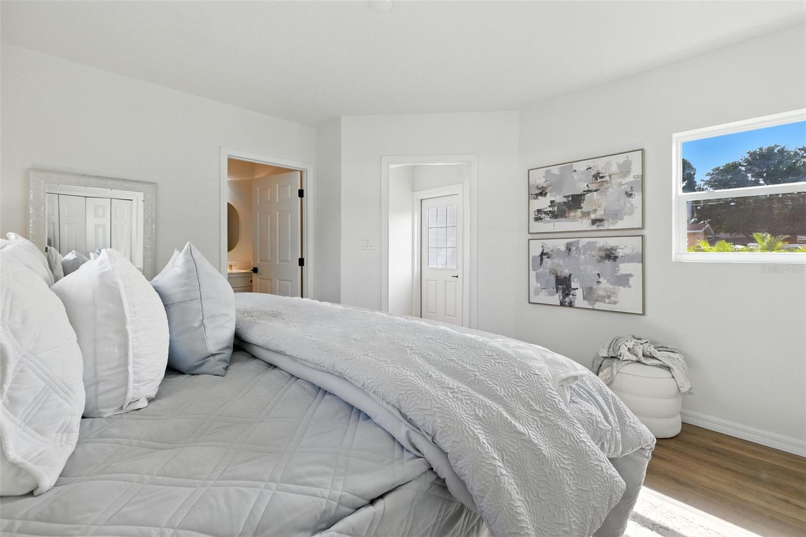 Image 24 of 48 For 5036 22nd Avenue N