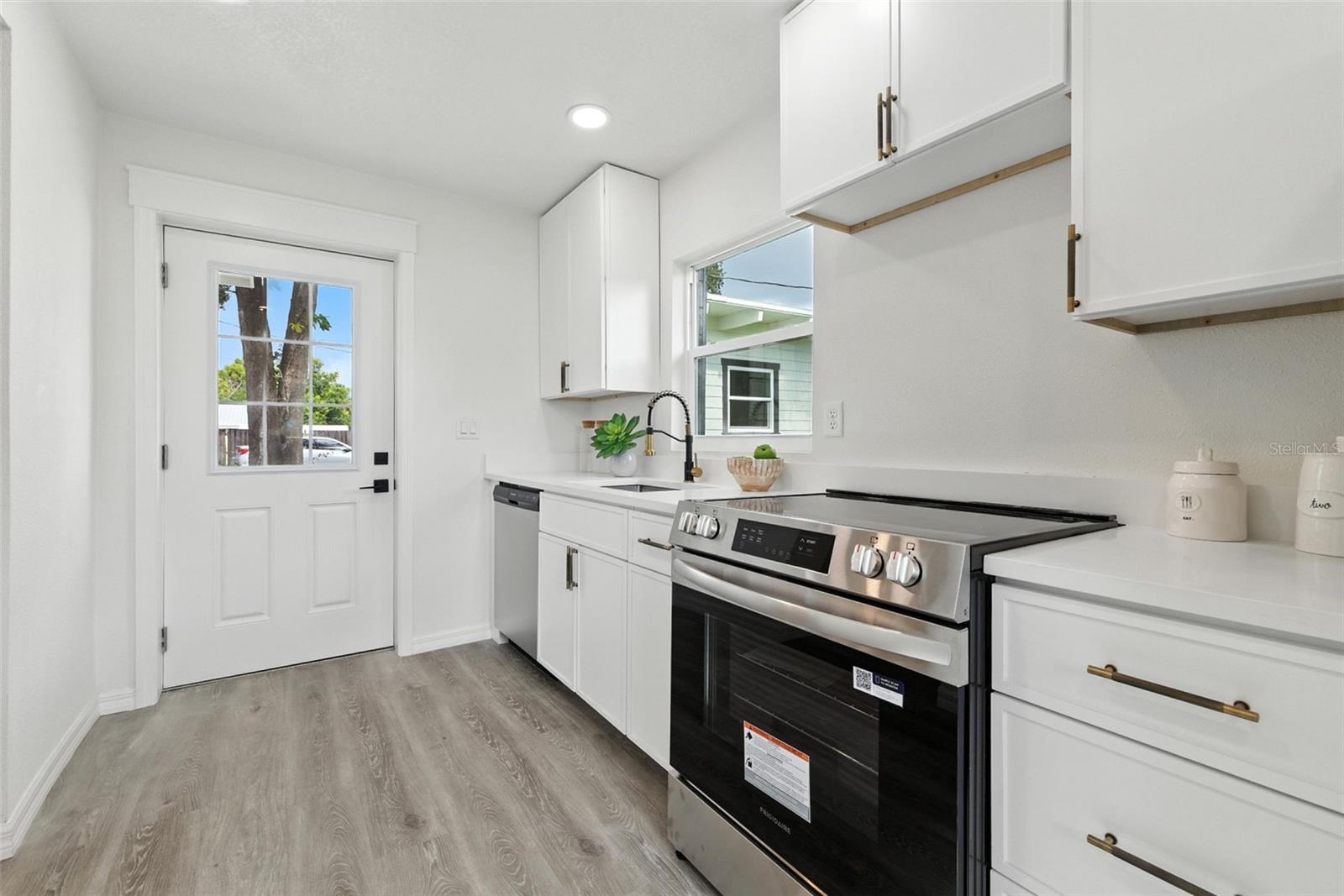 Image 32 of 48 For 5036 22nd Avenue N
