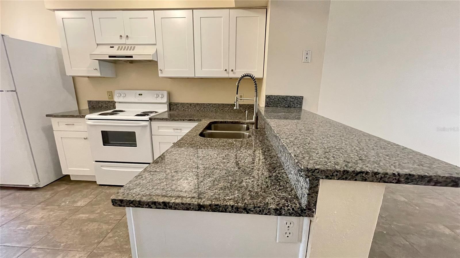 Image 11 of 20 For 11335 Grandville Drive 0