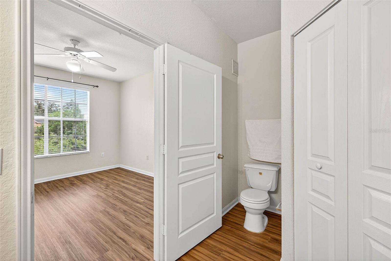 Listing photo id 18 for 5125 Palm Springs Boulevard 8303