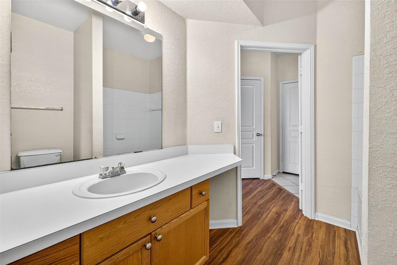 Listing photo id 23 for 5125 Palm Springs Boulevard 8303
