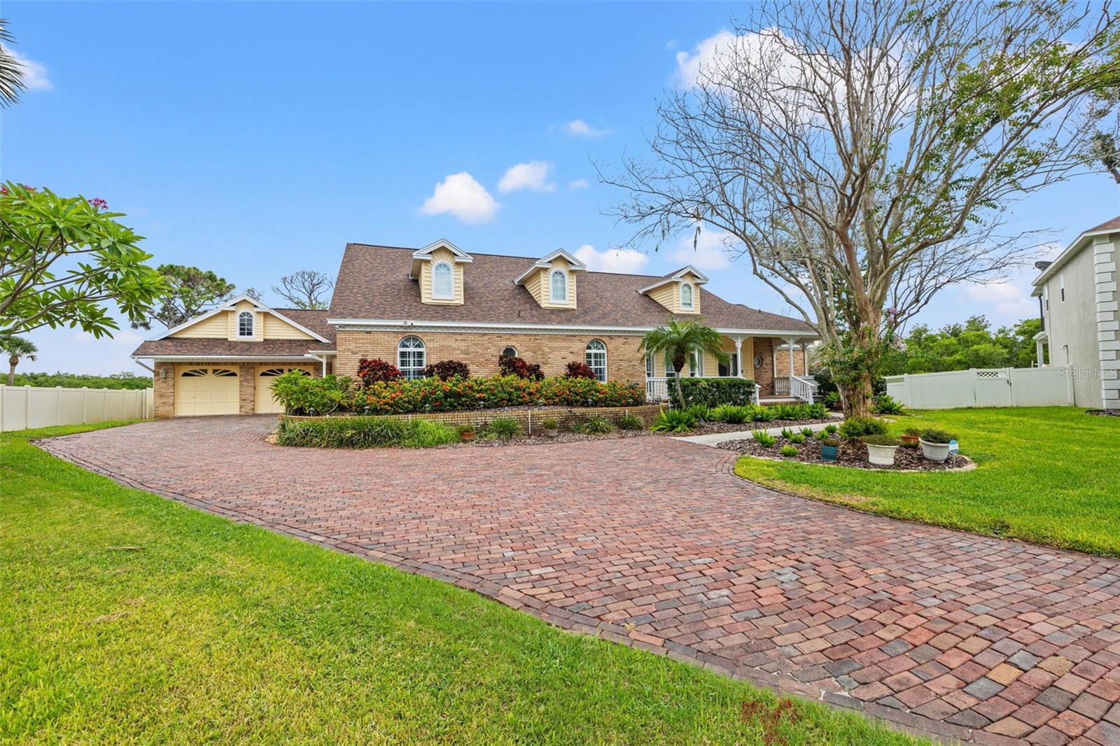 Details for 8662 Pelican Court, SEMINOLE, FL 33777