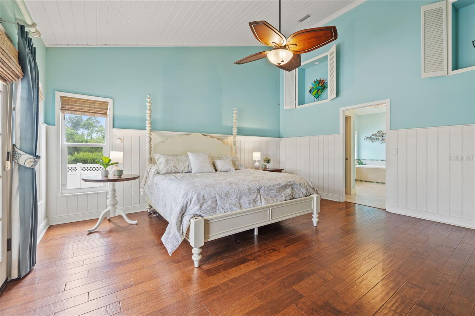 Image 32 of 85 For 8662 Pelican Court