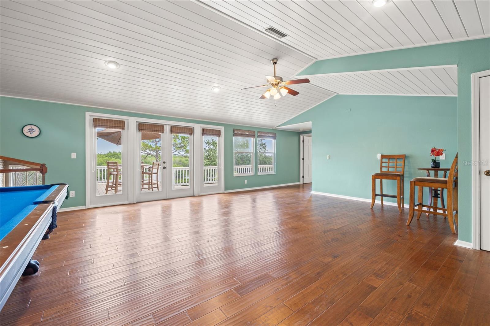 Image 44 of 85 For 8662 Pelican Court