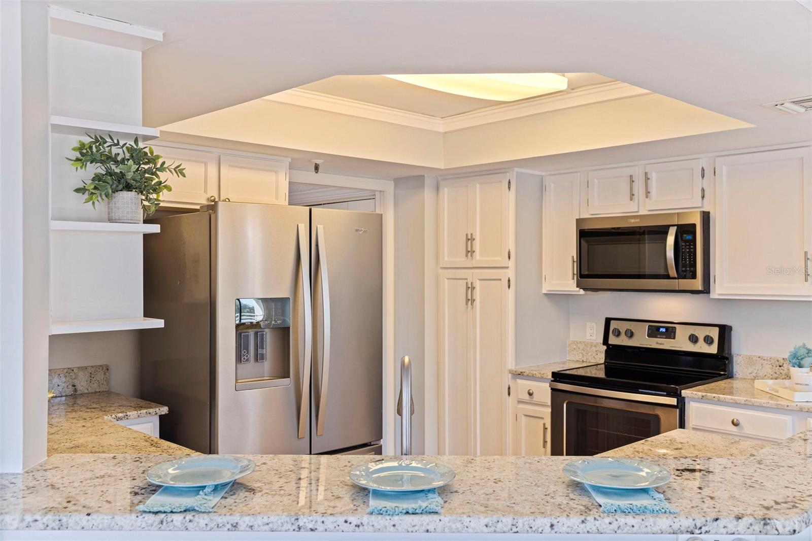 Image 10 of 46 For 5950 Pelican Bay Plaza S 202