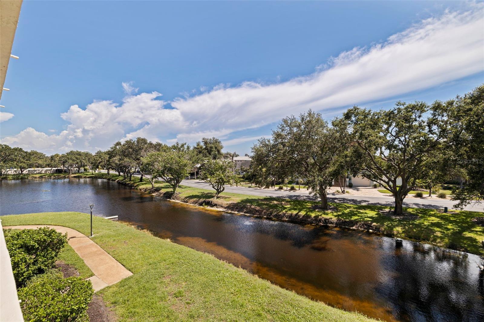 Image 16 of 46 For 5950 Pelican Bay Plaza S 202