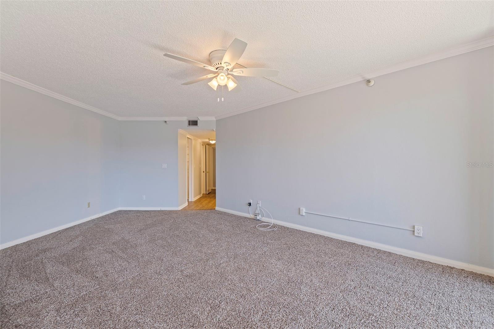 Image 28 of 46 For 5950 Pelican Bay Plaza S 202