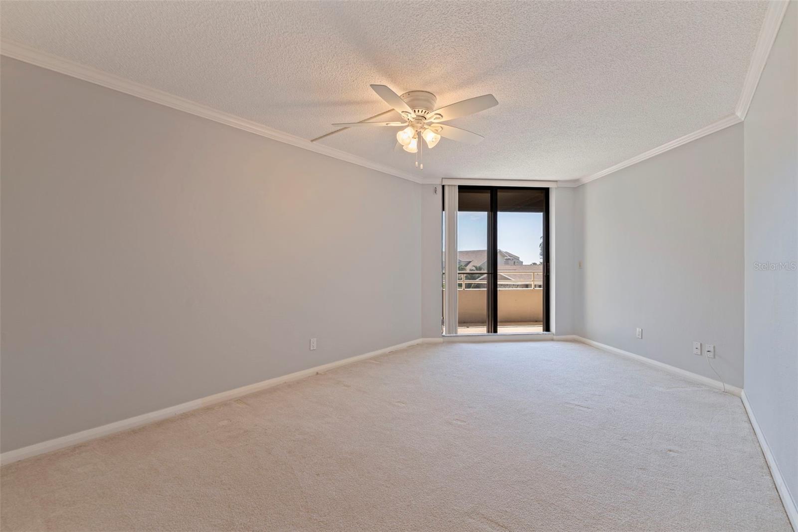 Image 34 of 46 For 5950 Pelican Bay Plaza S 202