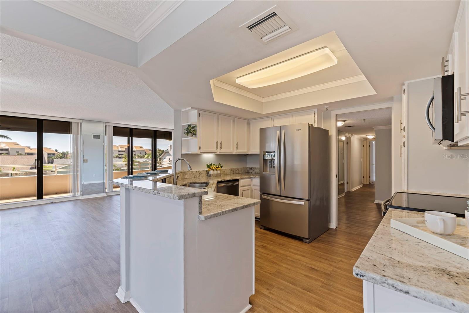 Image 5 of 46 For 5950 Pelican Bay Plaza S 202