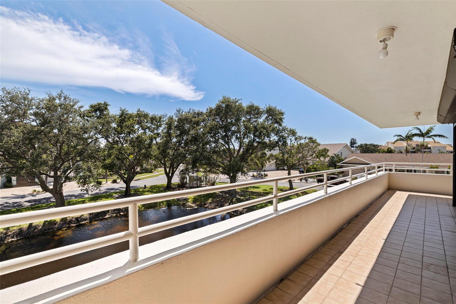 Image 7 of 46 For 5950 Pelican Bay Plaza S 202