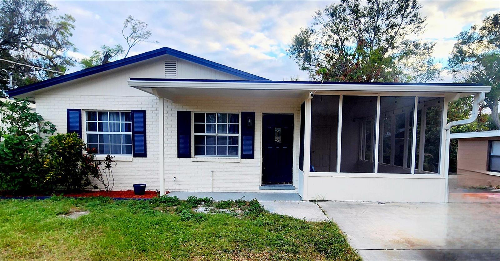 Image 2 of 24 For 4306 La Salle Street