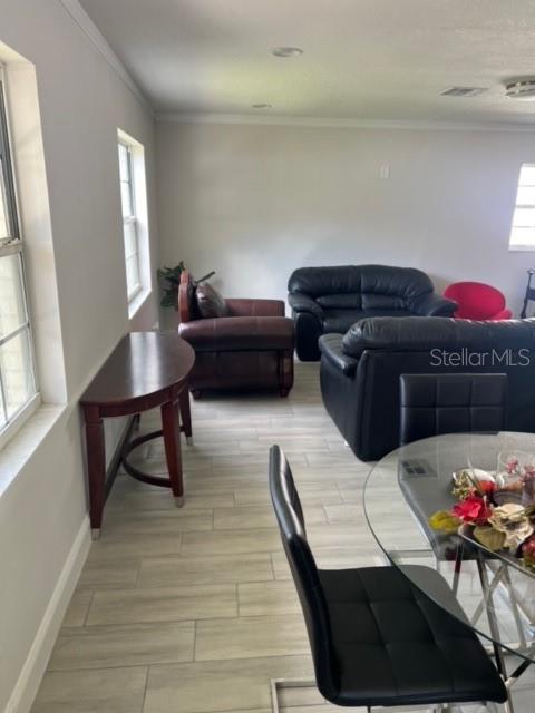Image 7 of 24 For 4306 La Salle Street