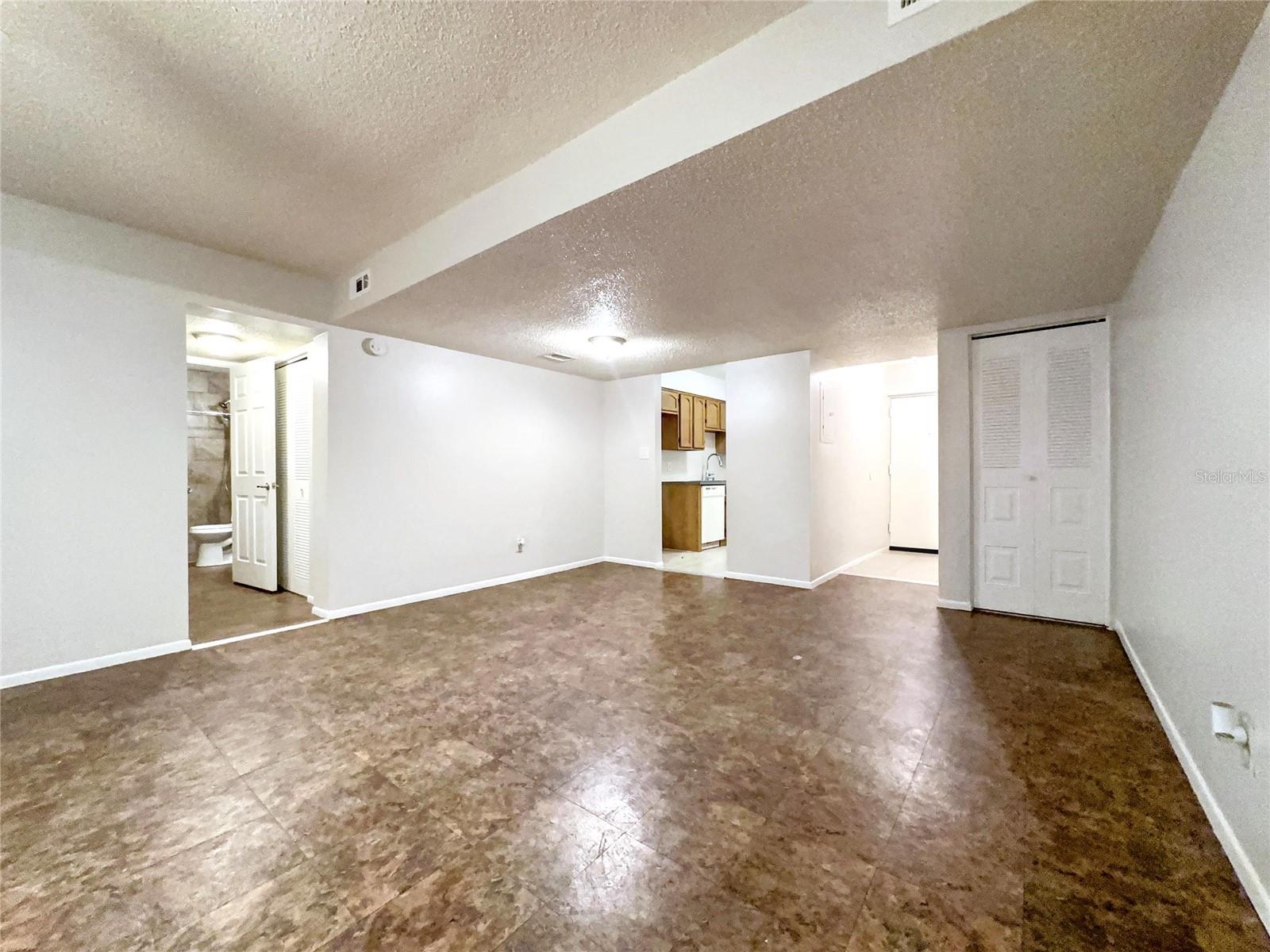 Image 9 of 23 For 7607 Abbey Lane 2