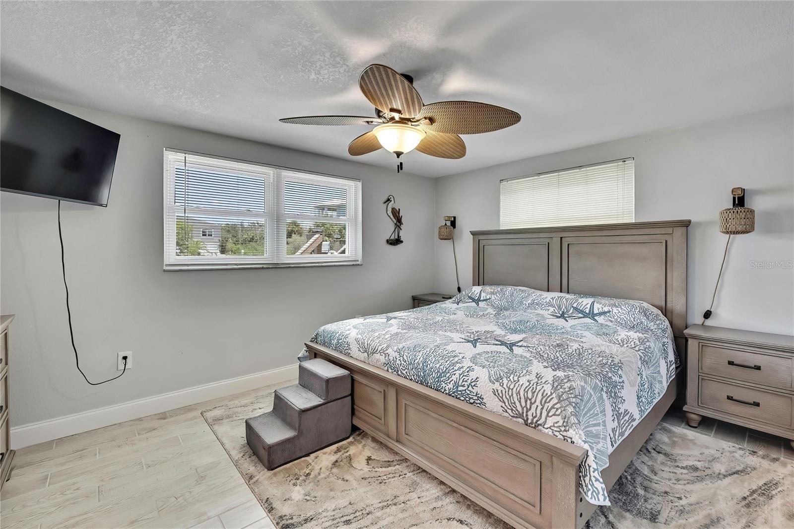 Image 19 of 53 For 7331 Hatteras Drive