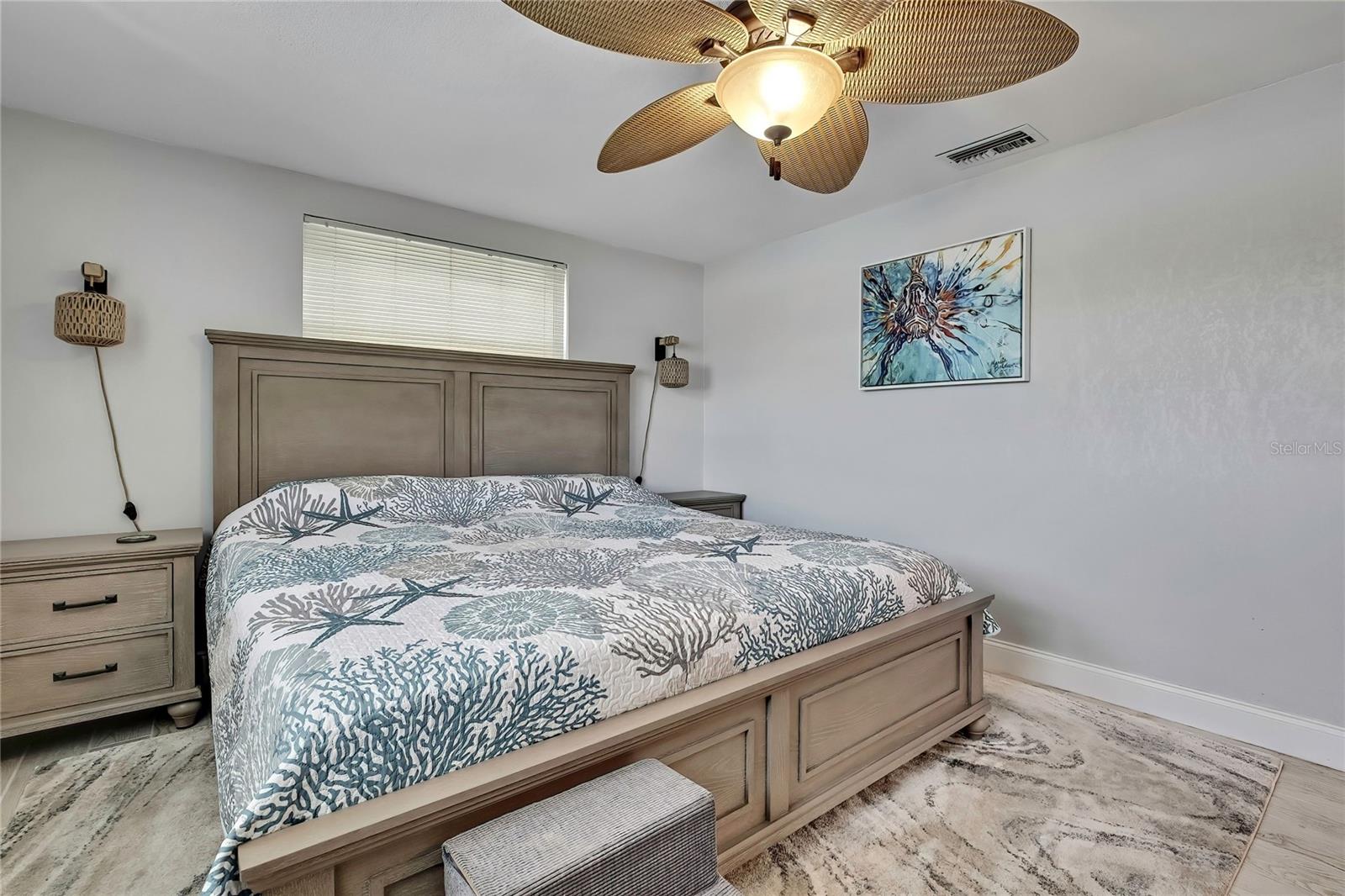 Image 20 of 53 For 7331 Hatteras Drive