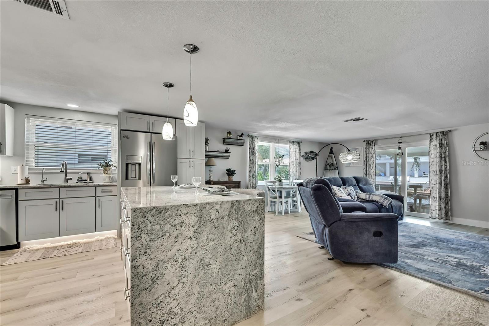 Image 8 of 53 For 7331 Hatteras Drive