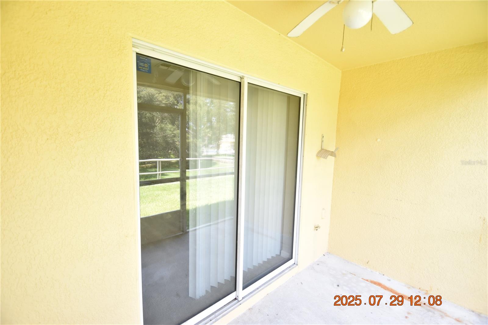 Image 6 of 43 For 37667 Aaralyn Road
