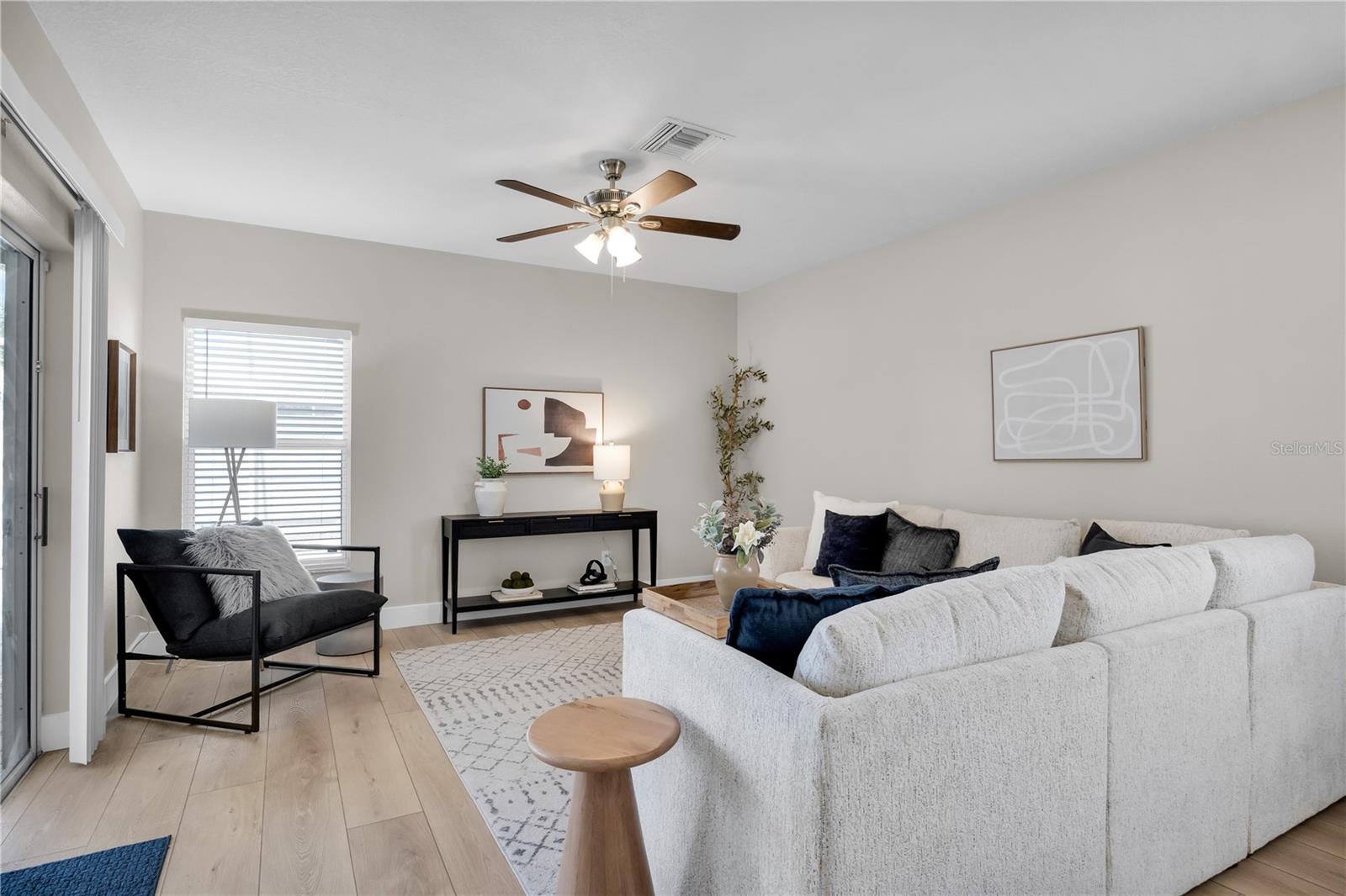 Image 5 of 42 For 8517 Hawbuck Street