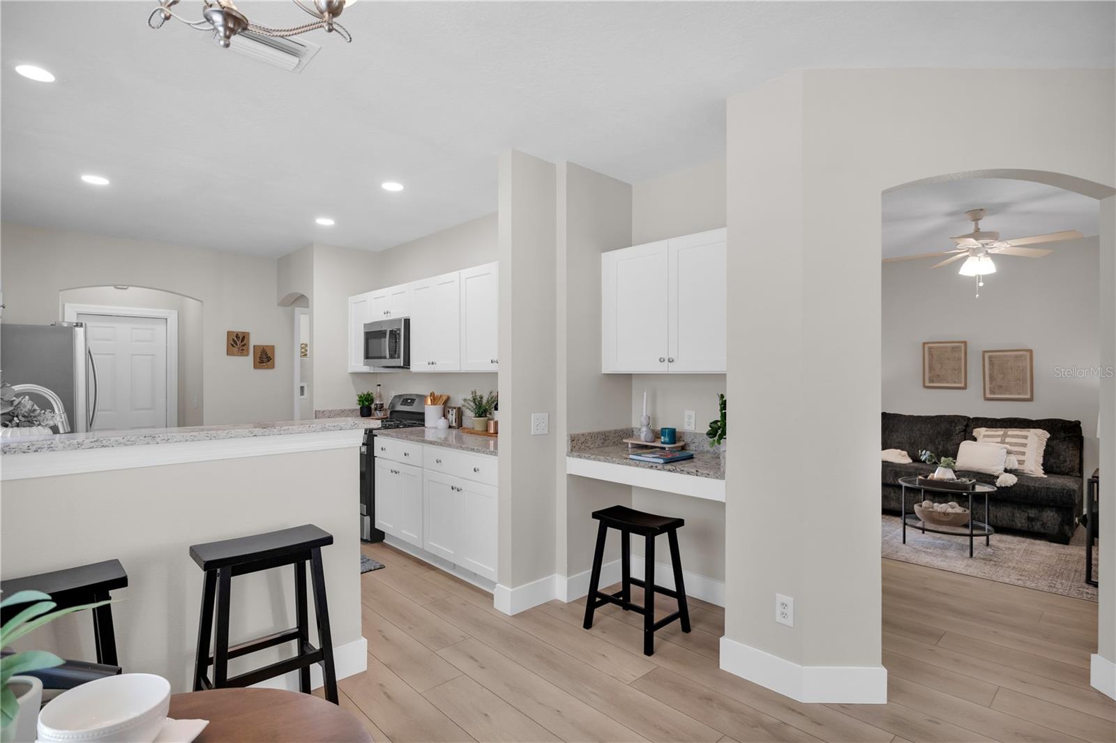Image 9 of 42 For 8517 Hawbuck Street