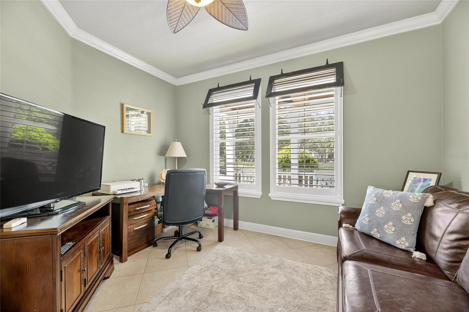Listing photo id 15 for 5312 Golden Isles Drive