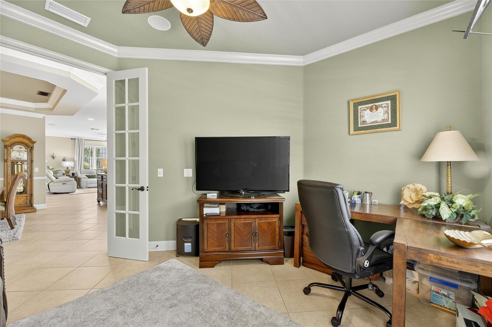 Listing photo id 16 for 5312 Golden Isles Drive