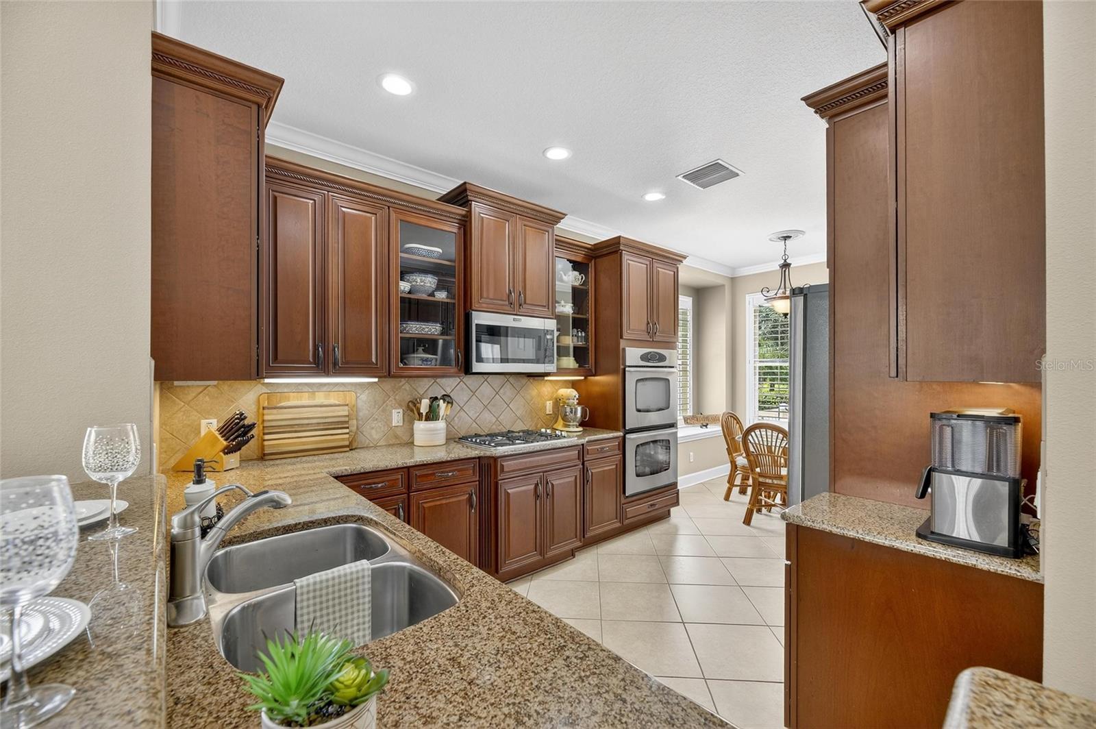 Listing photo id 0 for 5312 Golden Isles Drive