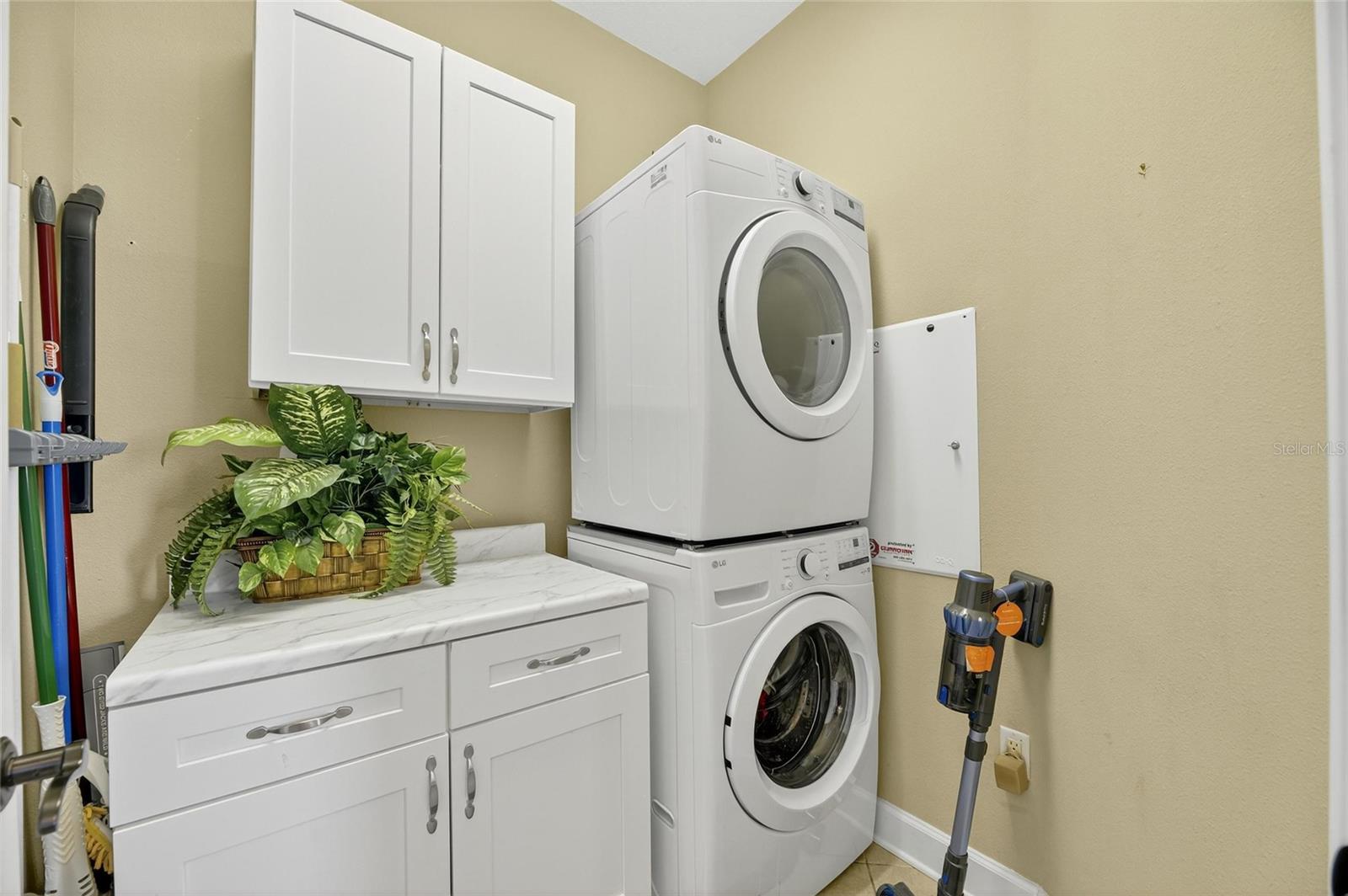 Listing photo id 24 for 5312 Golden Isles Drive
