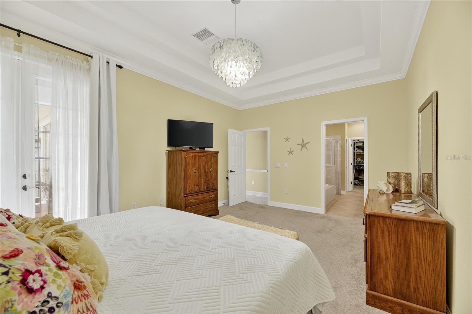 Listing photo id 41 for 5312 Golden Isles Drive