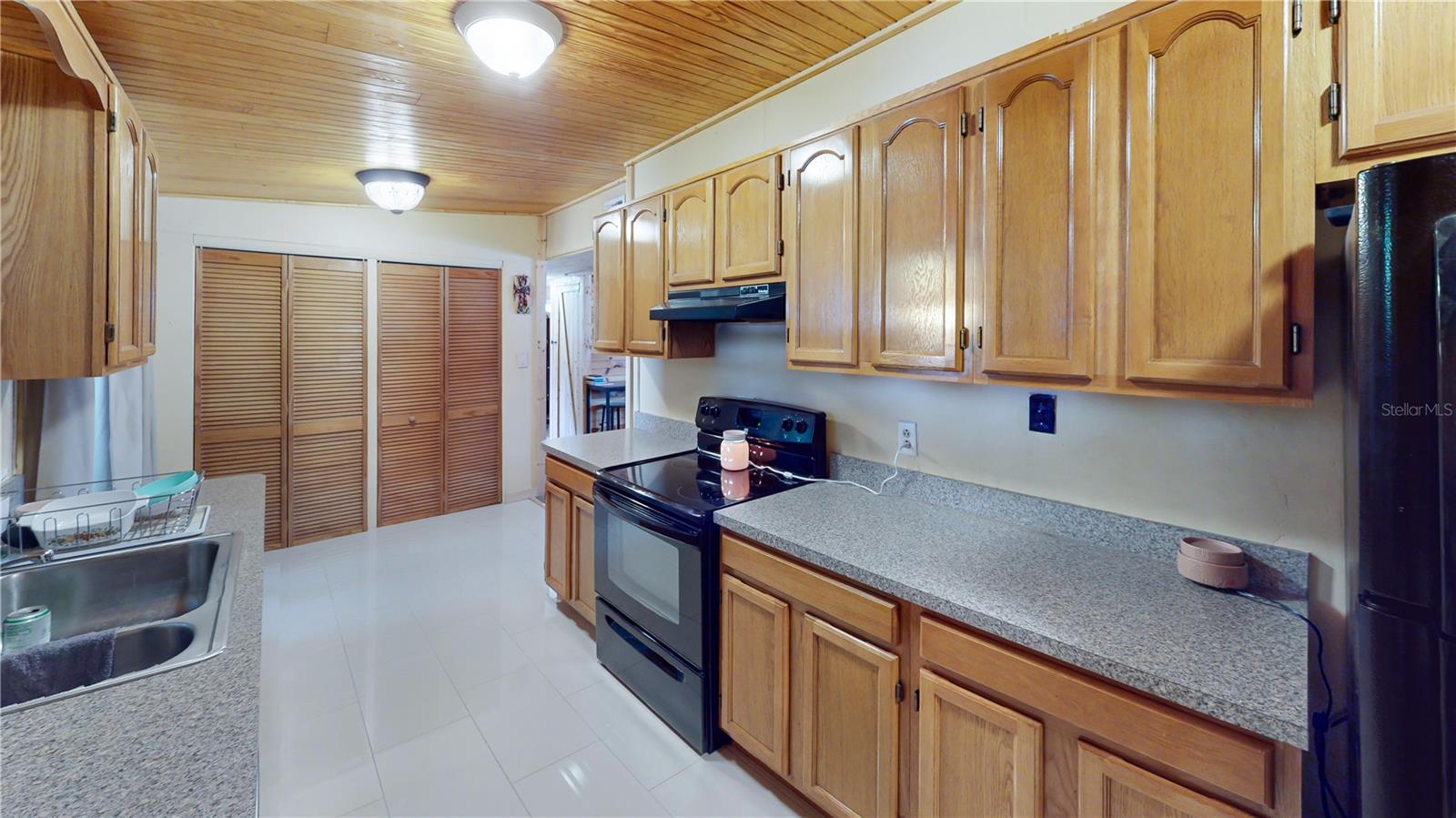 Image 11 of 35 For 5681 94th Terrace N