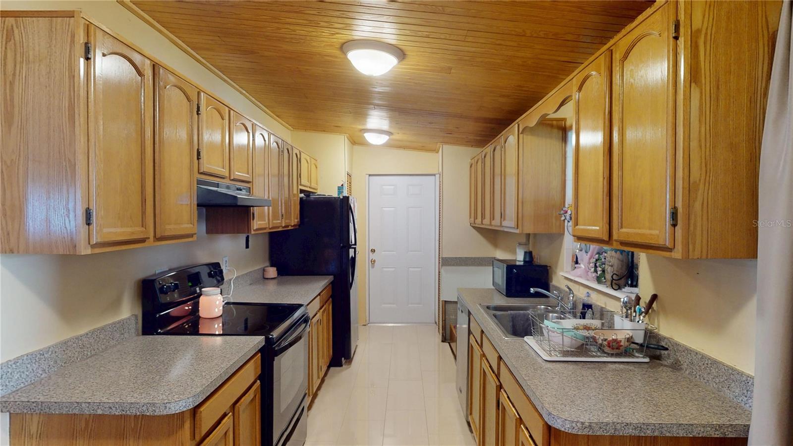 Image 13 of 35 For 5681 94th Terrace N