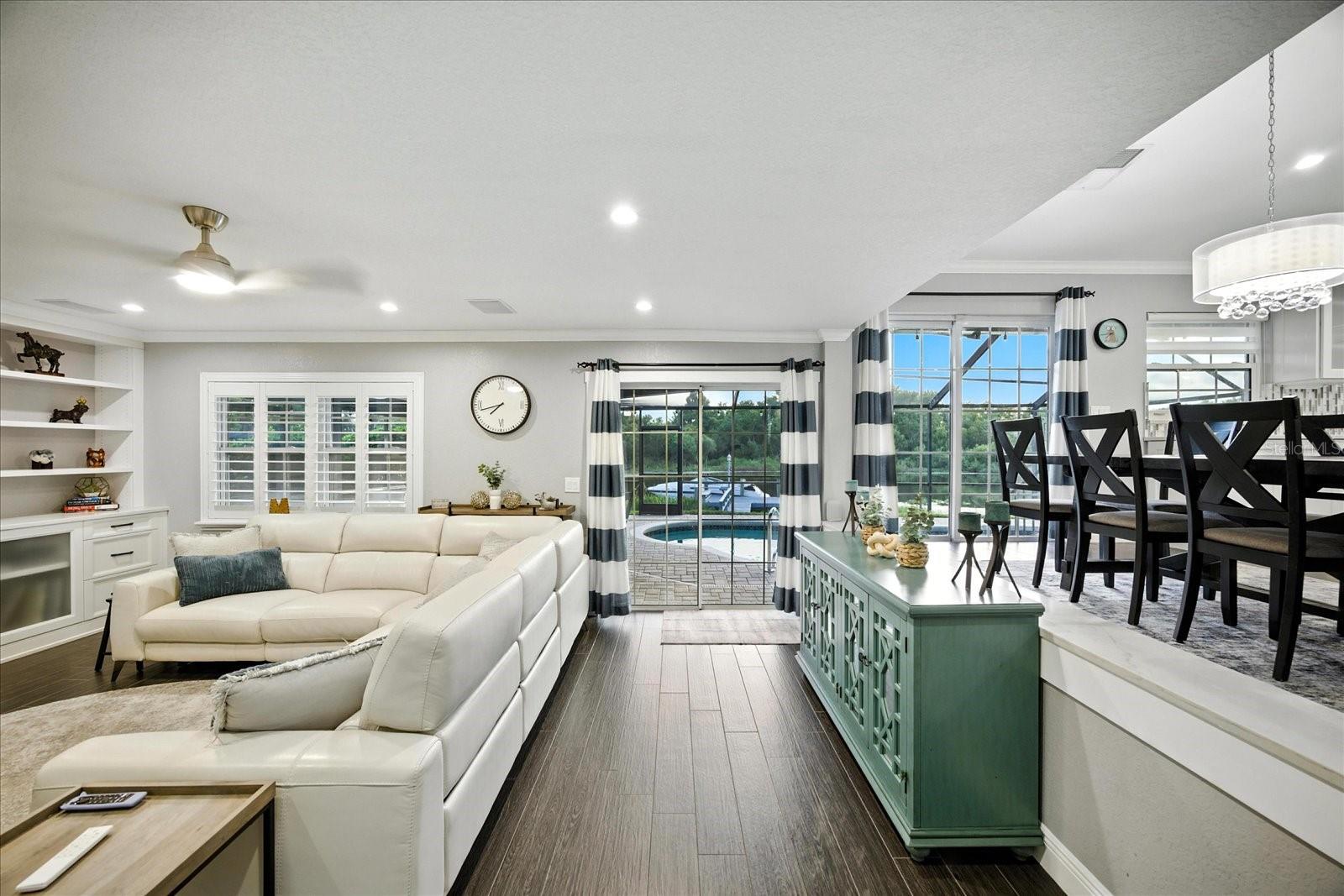 Image 21 of 63 For 10636 Harborside Drive