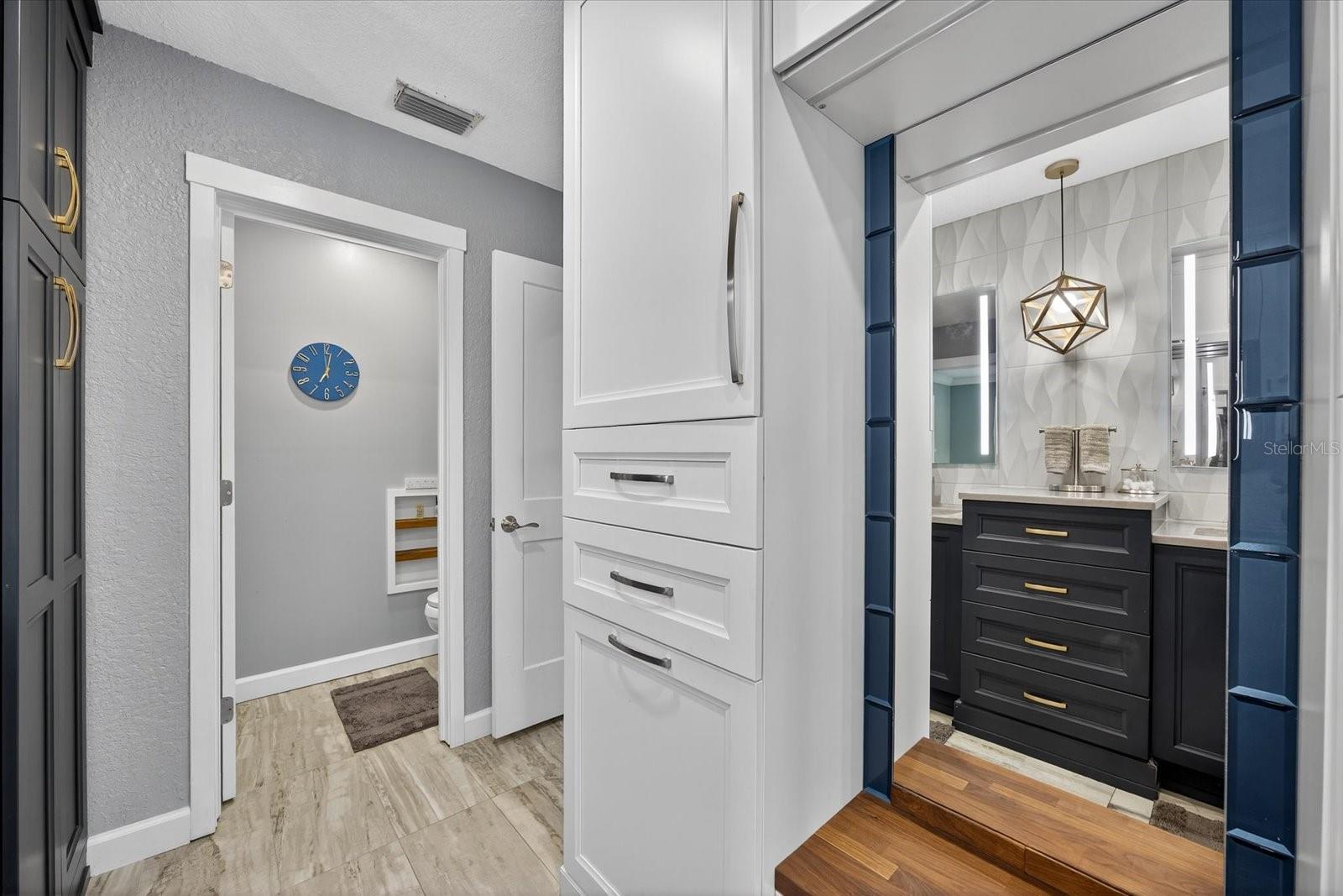 Image 28 of 63 For 10636 Harborside Drive