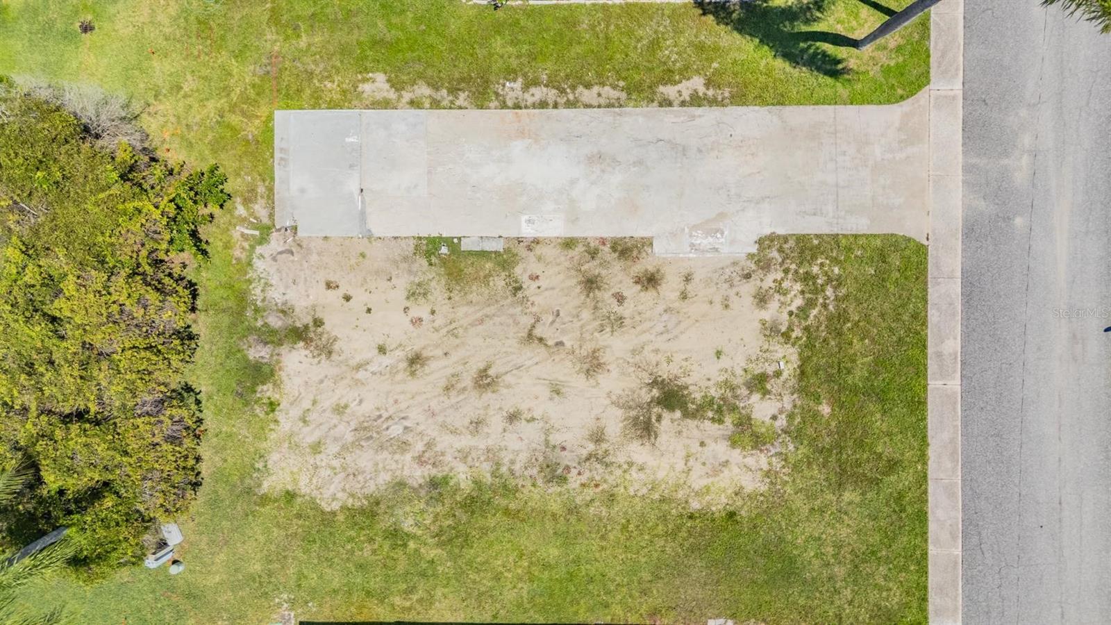 Listing photo id 1 for 605 Michigan Boulevard 105