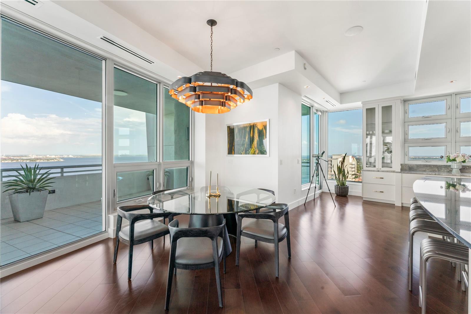 Image 17 of 99 For 3401 Bayshore Boulevard 2500