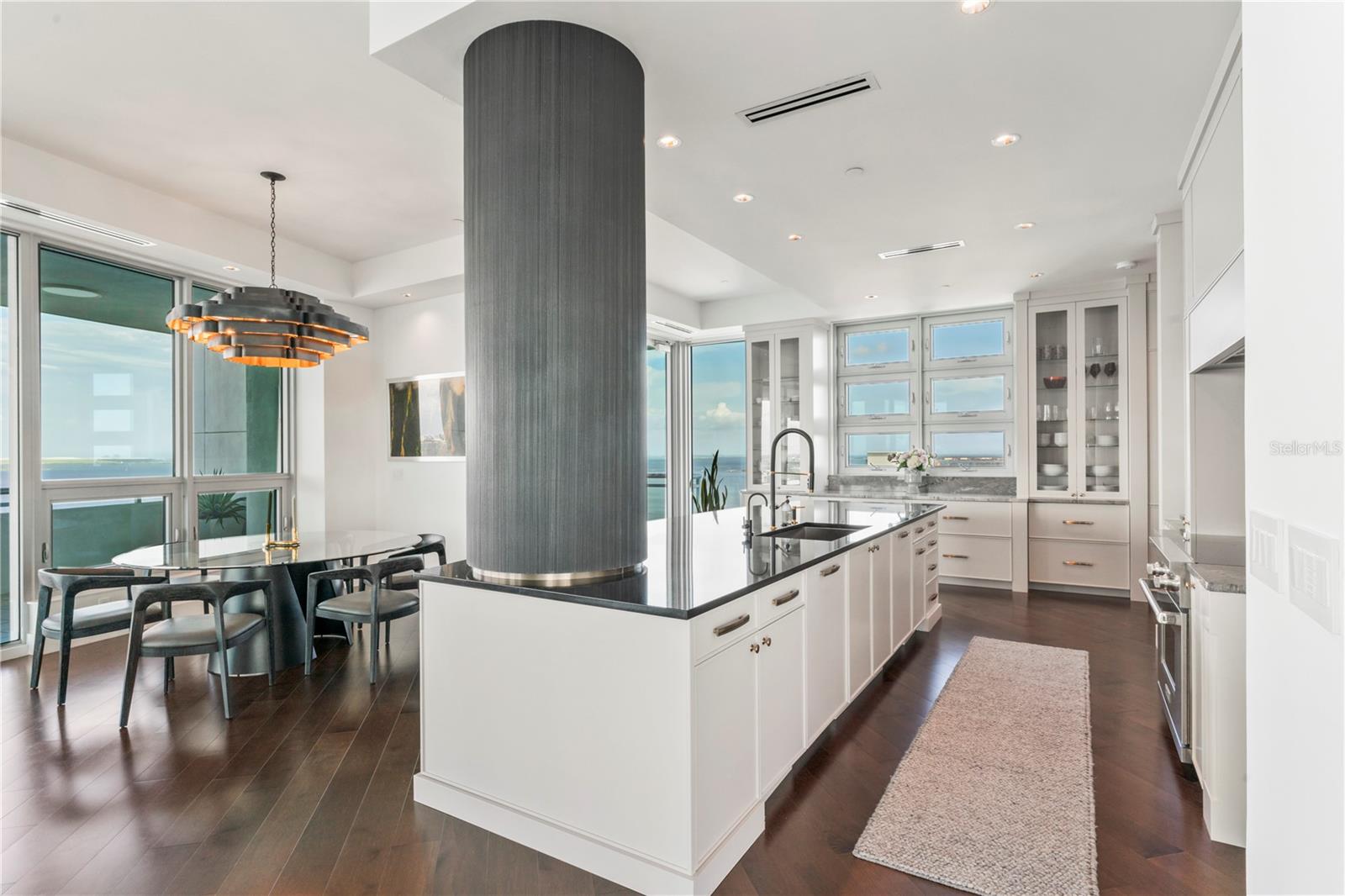Image 19 of 99 For 3401 Bayshore Boulevard 2500
