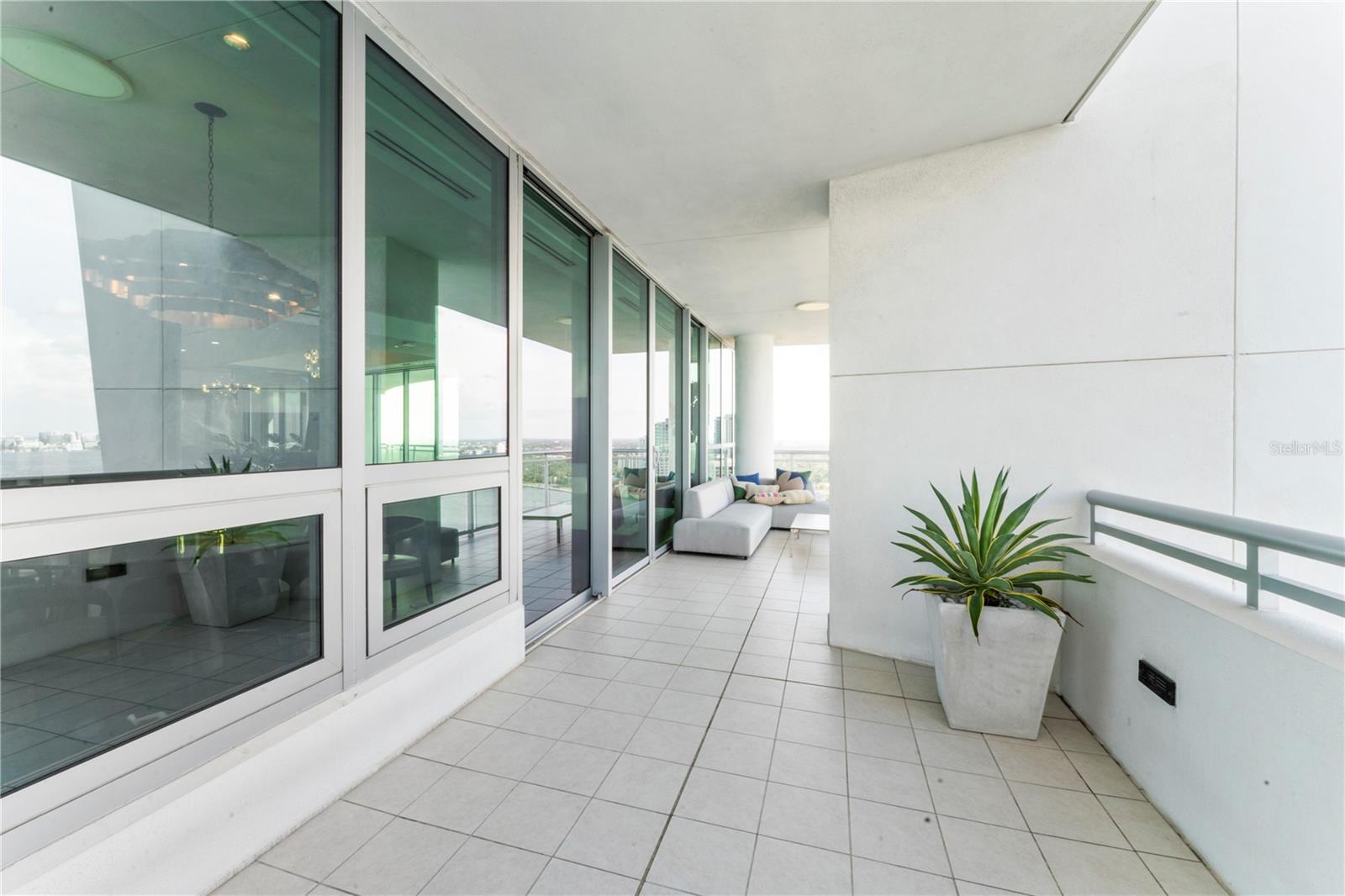 Image 27 of 99 For 3401 Bayshore Boulevard 2500