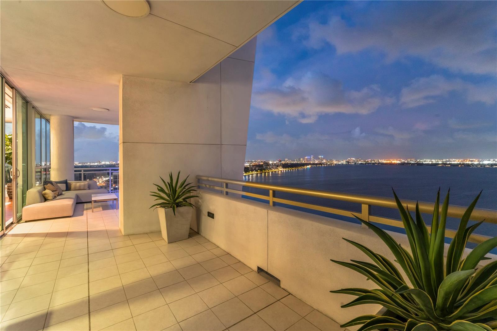 Image 29 of 99 For 3401 Bayshore Boulevard 2500