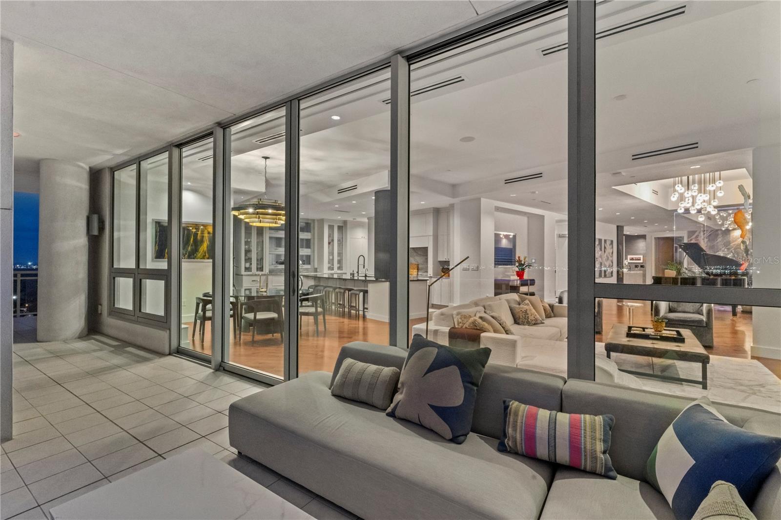 Image 31 of 99 For 3401 Bayshore Boulevard 2500