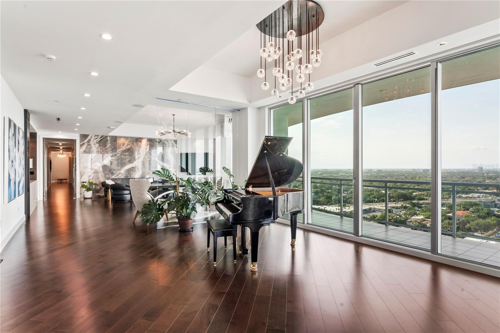 Image 41 of 99 For 3401 Bayshore Boulevard 2500