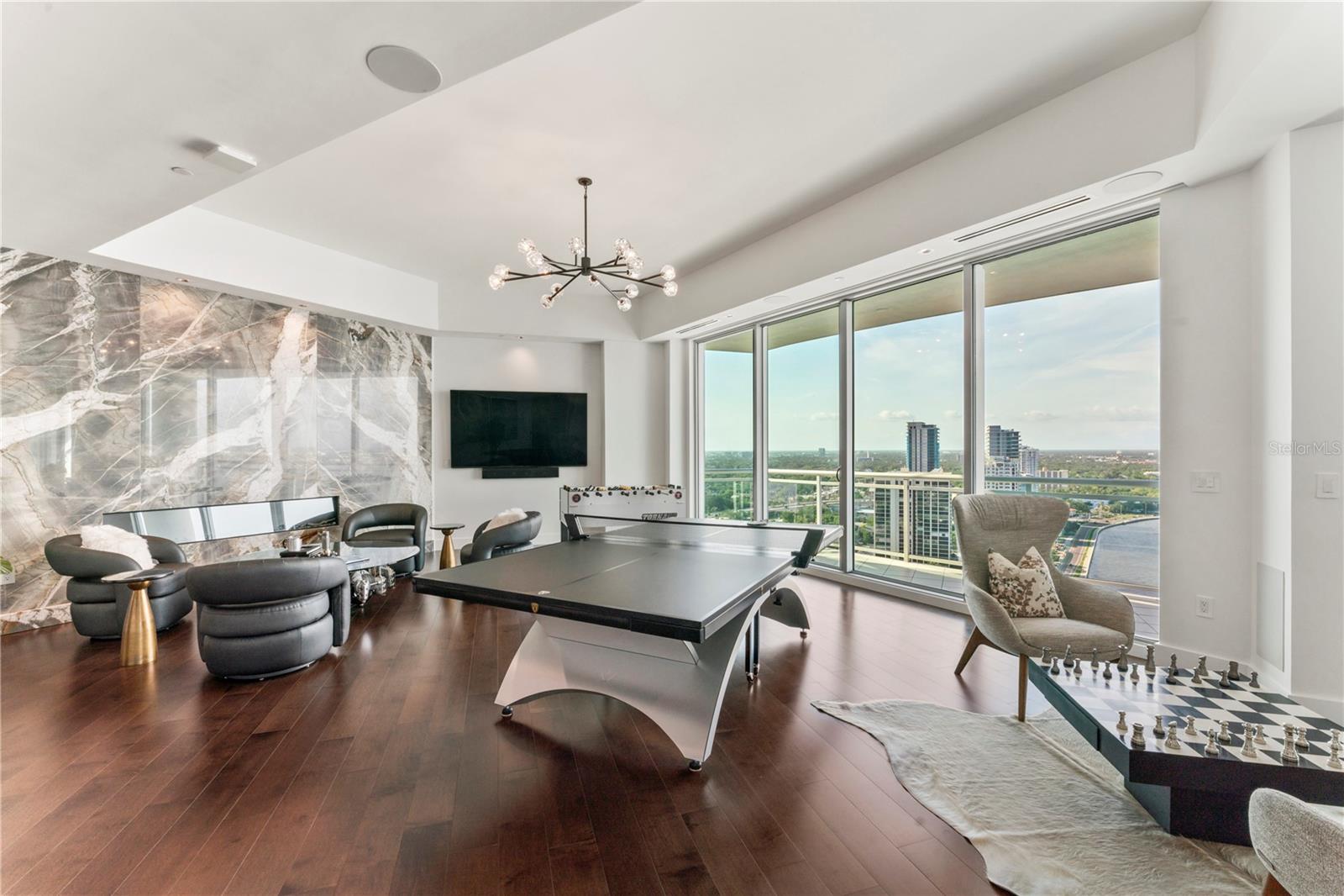 Image 43 of 99 For 3401 Bayshore Boulevard 2500