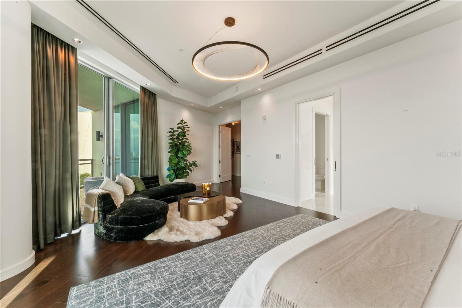 Image 69 of 99 For 3401 Bayshore Boulevard 2500