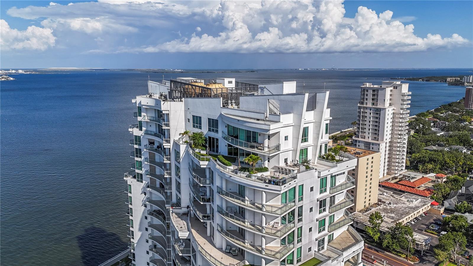 Image 96 of 99 For 3401 Bayshore Boulevard 2500