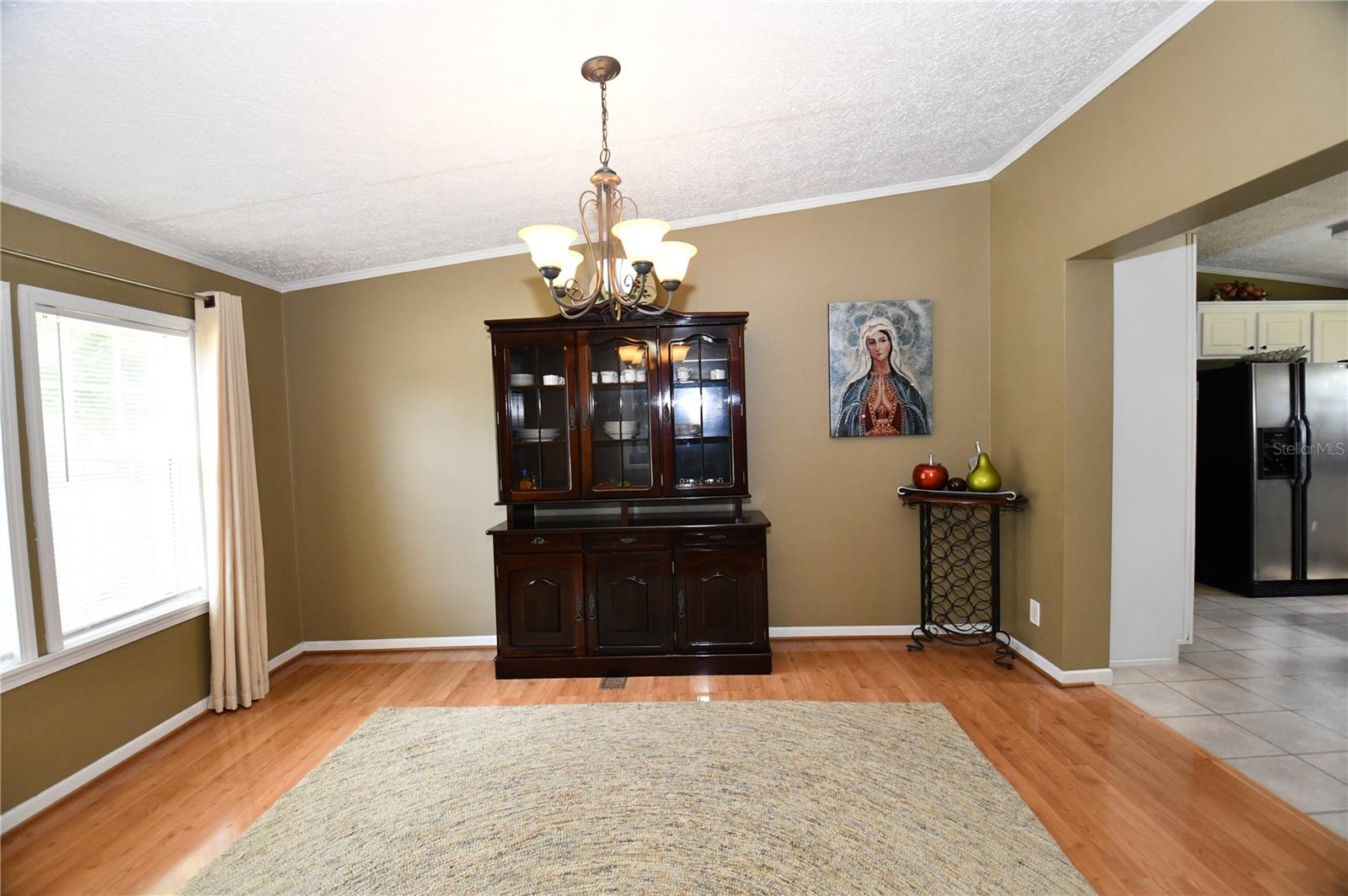 Listing photo id 13 for 30529 Eastport Drive