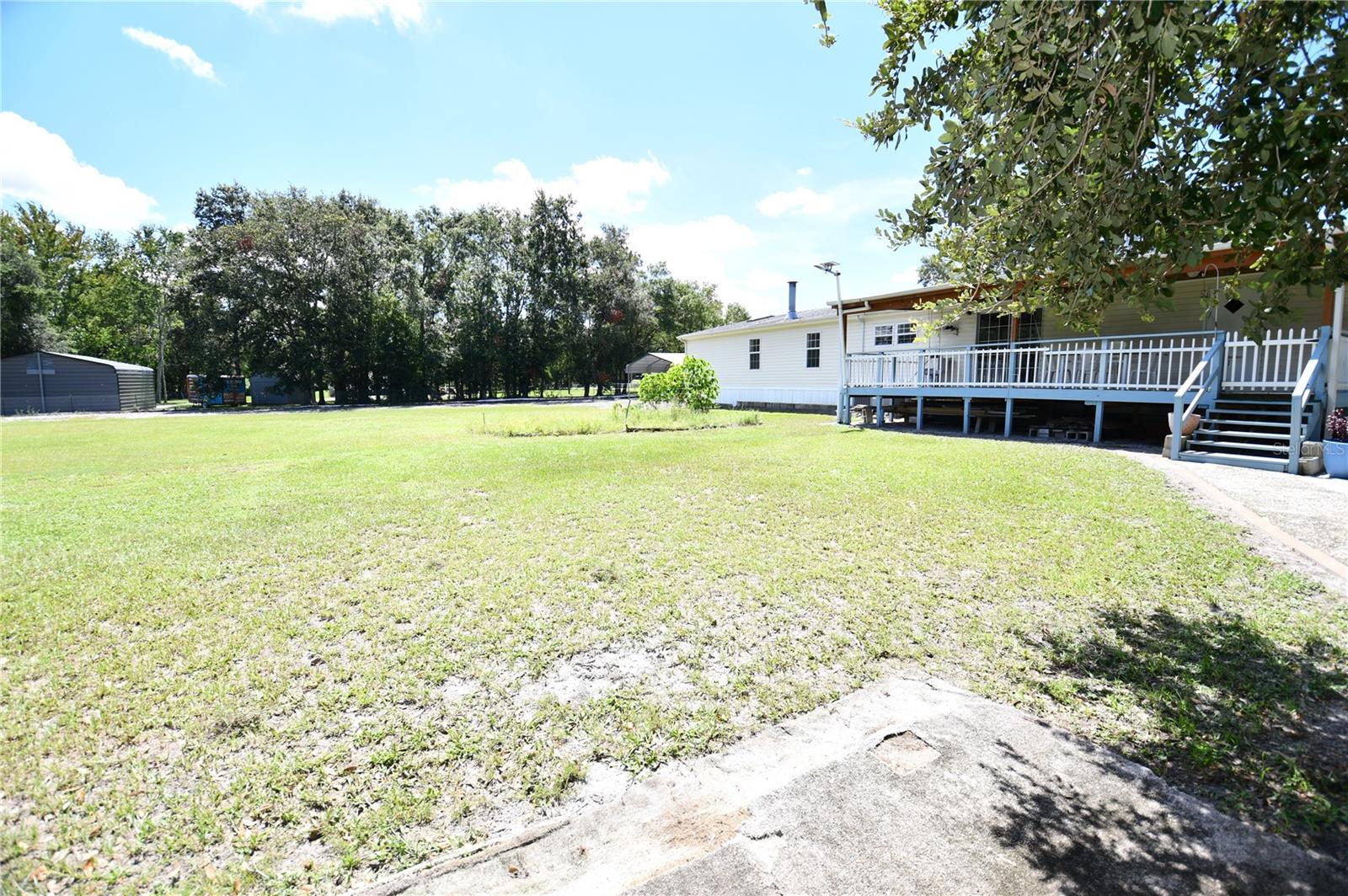 Listing photo id 41 for 30529 Eastport Drive